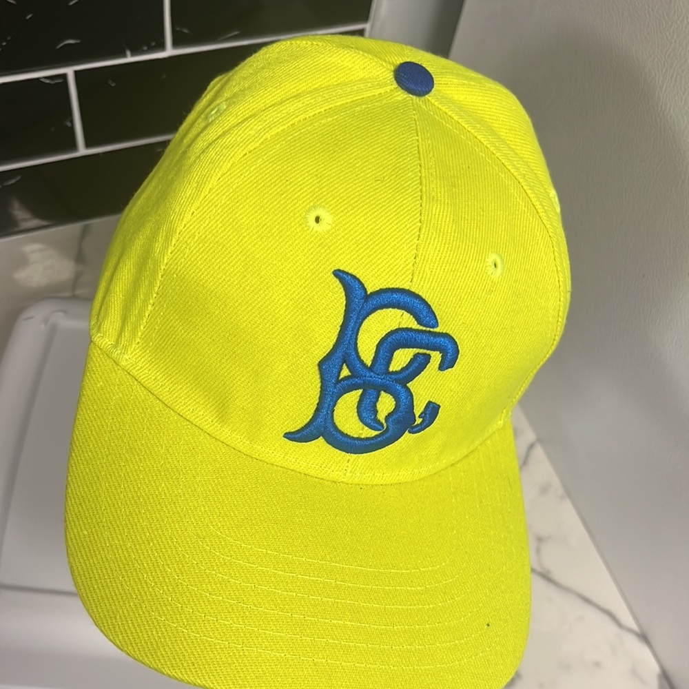 Baseball cap - Picture 2 of 2